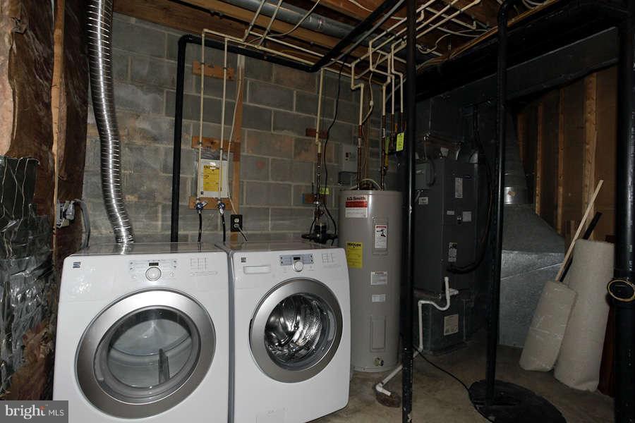 7937 Forest Path Way Springfield, VA 22153 - Photo 25 of 28 Laundry Room