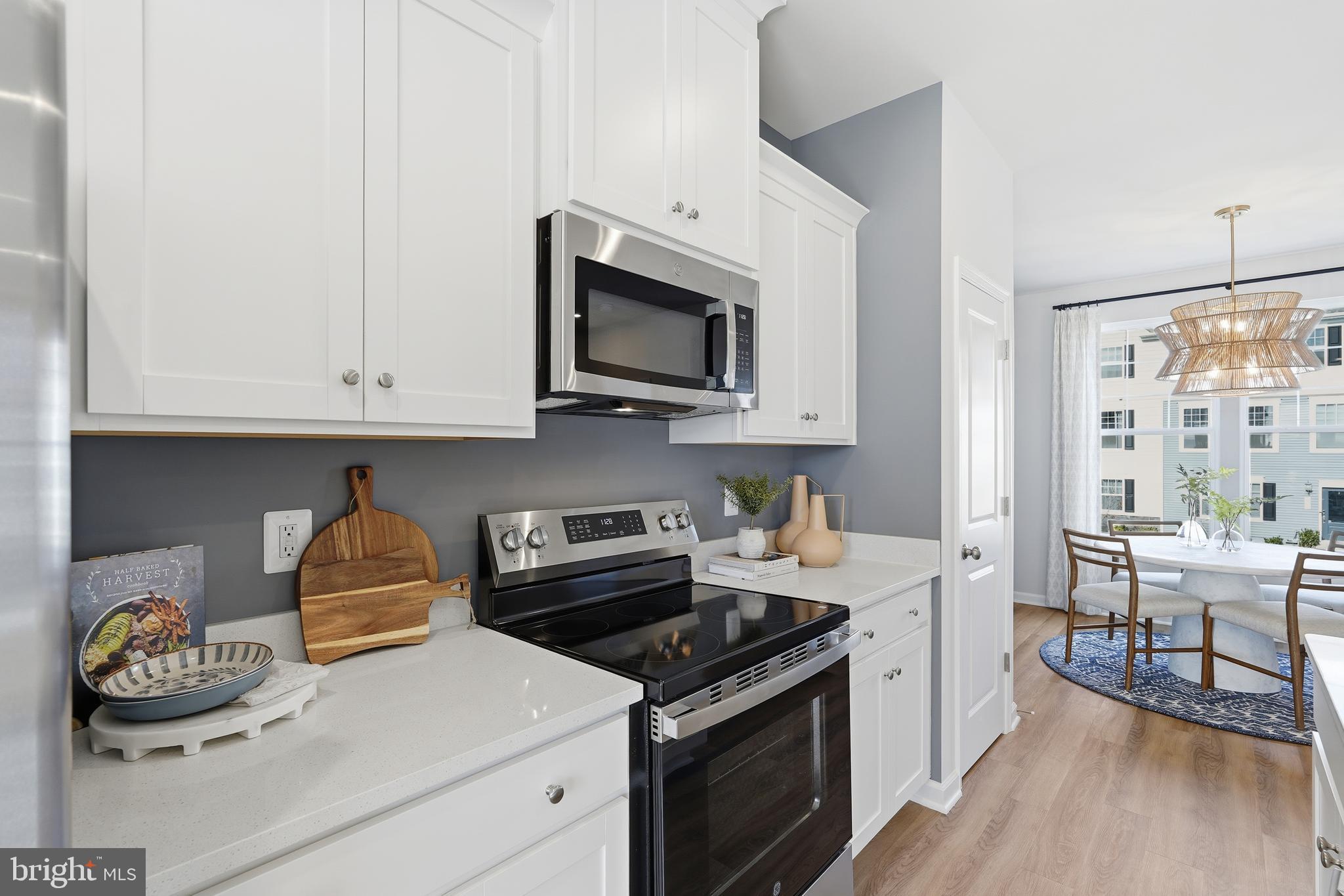 304 Presidents Pointe Avenue, Unit 610 Ranson, WV 25438 - Photo 59 of 87 Hastings- Kitchen staged