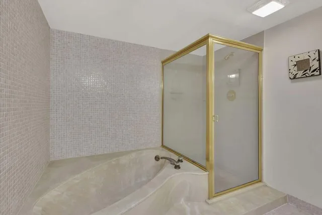 $3,500 | 4200 North Ocean Drive, Unit 2201, Singer Island, FL 33404