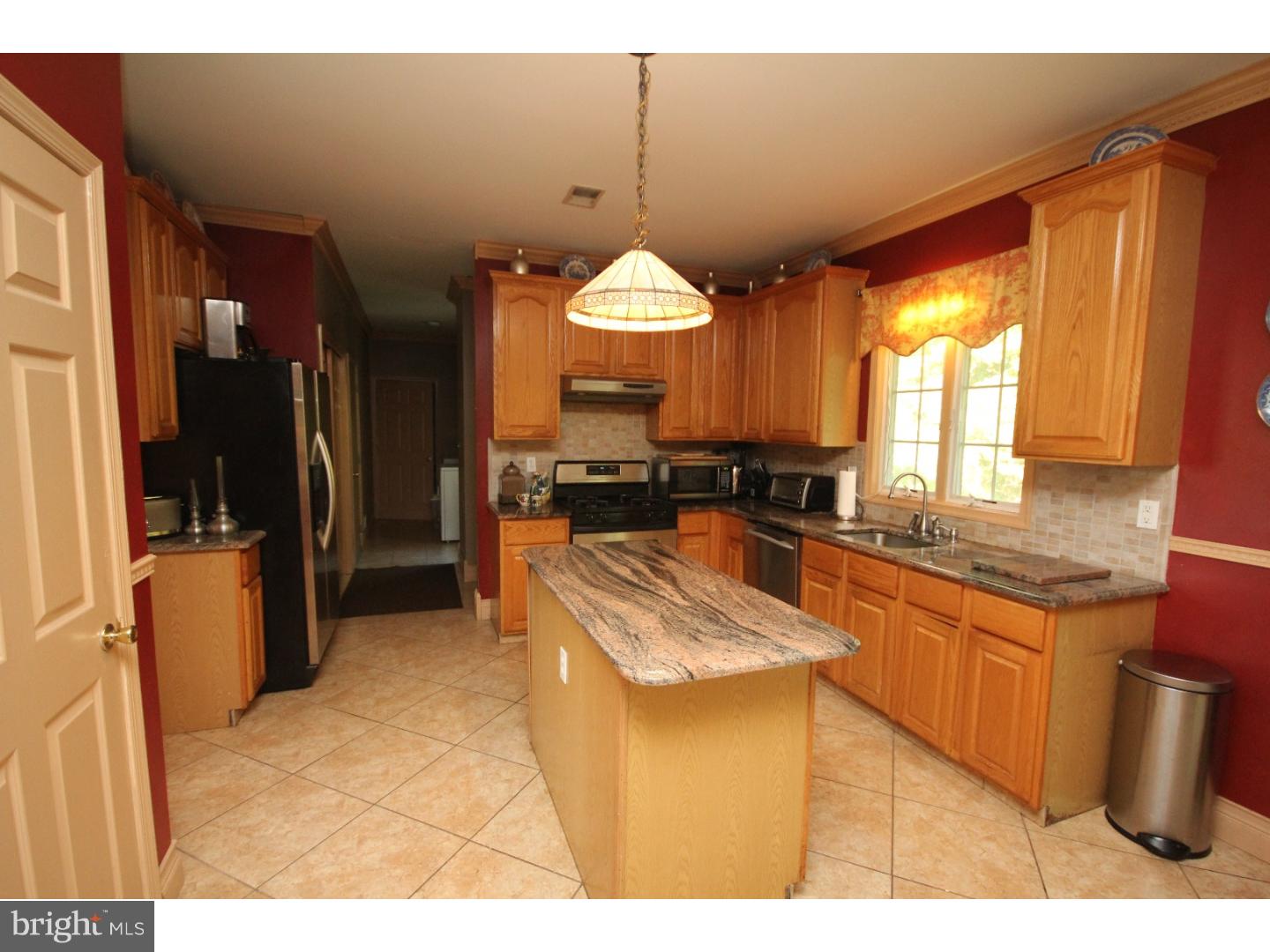 45 Whitcomb Road Hightstown, NJ 08520 - Photo 5 of 22
