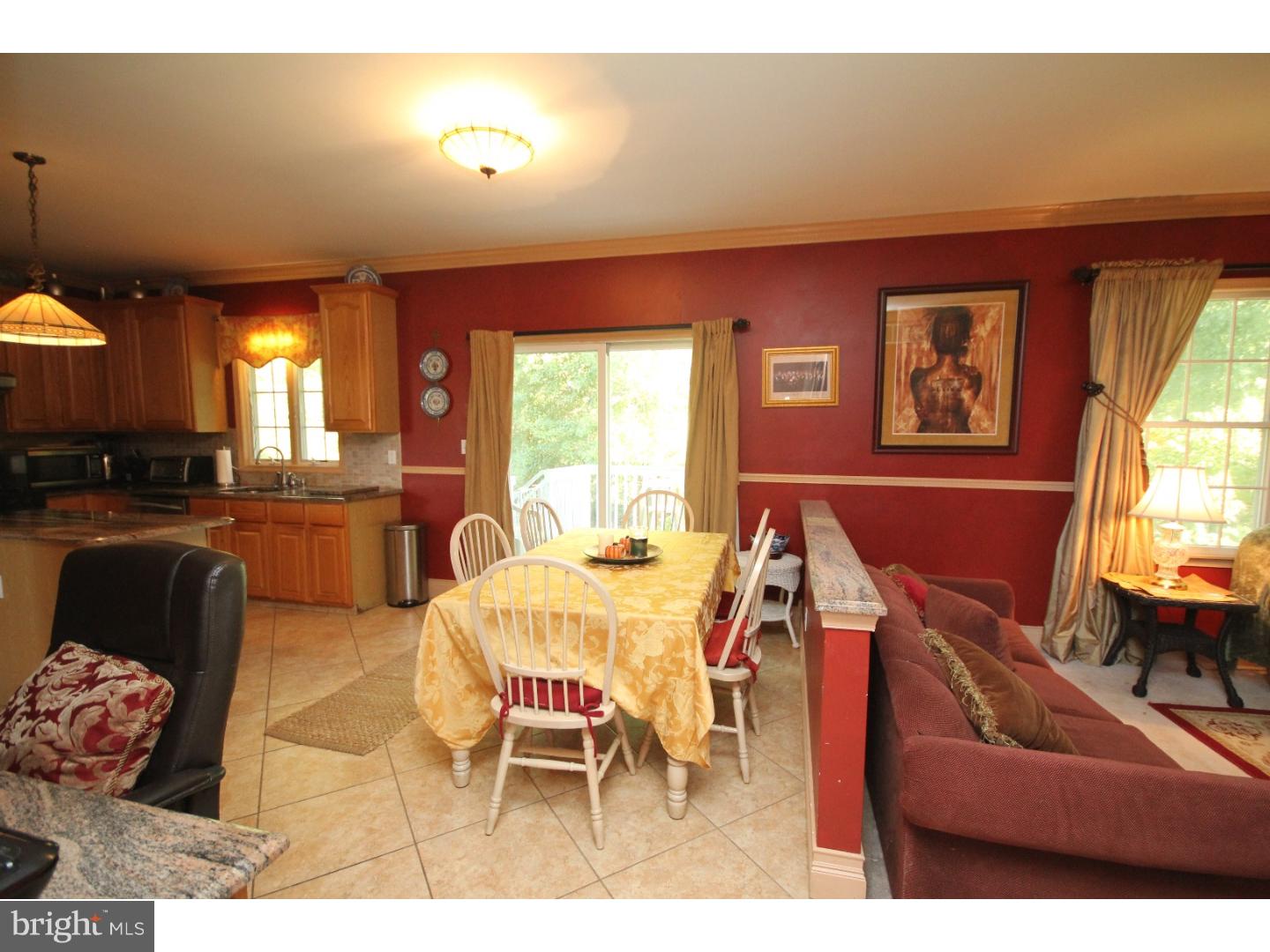 45 Whitcomb Road Hightstown, NJ 08520 - Photo 7 of 22