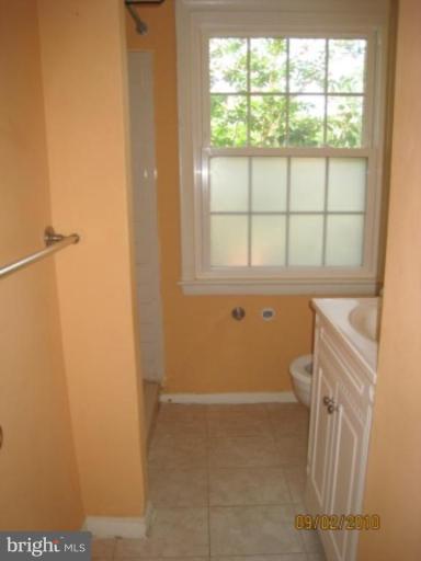 6509 Haystack Road Alexandria, VA 22310 - Photo 4 of 11 Bath #1