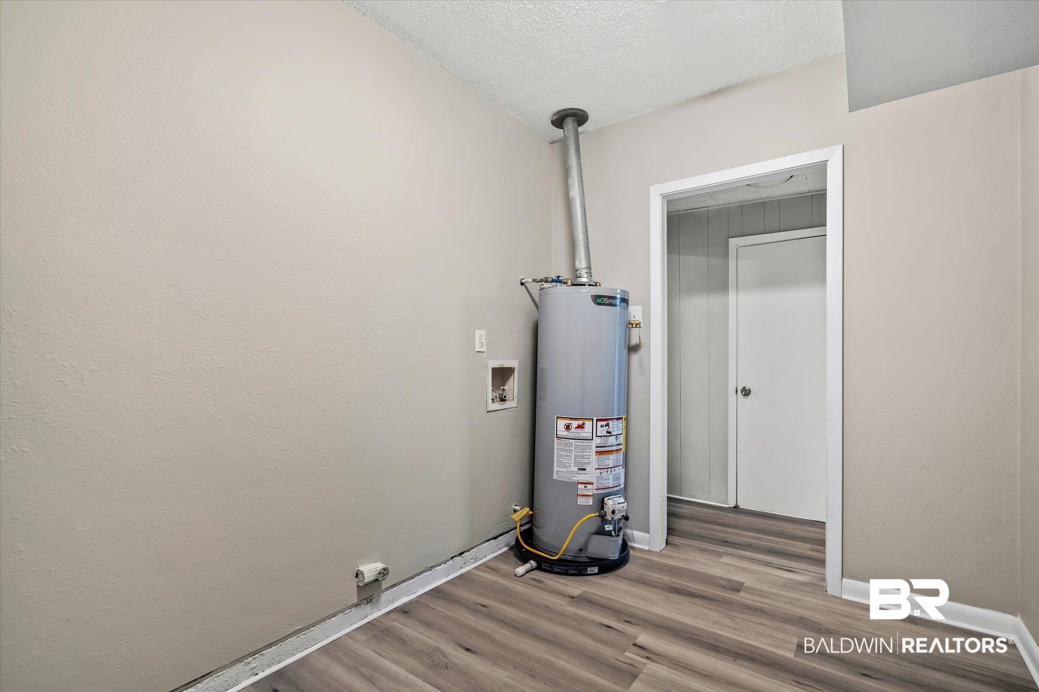 8001 Pawnee Circle Mobile, AL 36695 - Photo 8 of 23