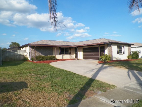 1914 West Shores Road Melbourne, FL 32935 - Photo 1 of 12 Primary Photo