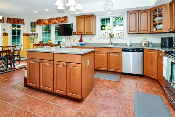 $599,900 | 44 Mountain View Road, Mexico, ME 04257