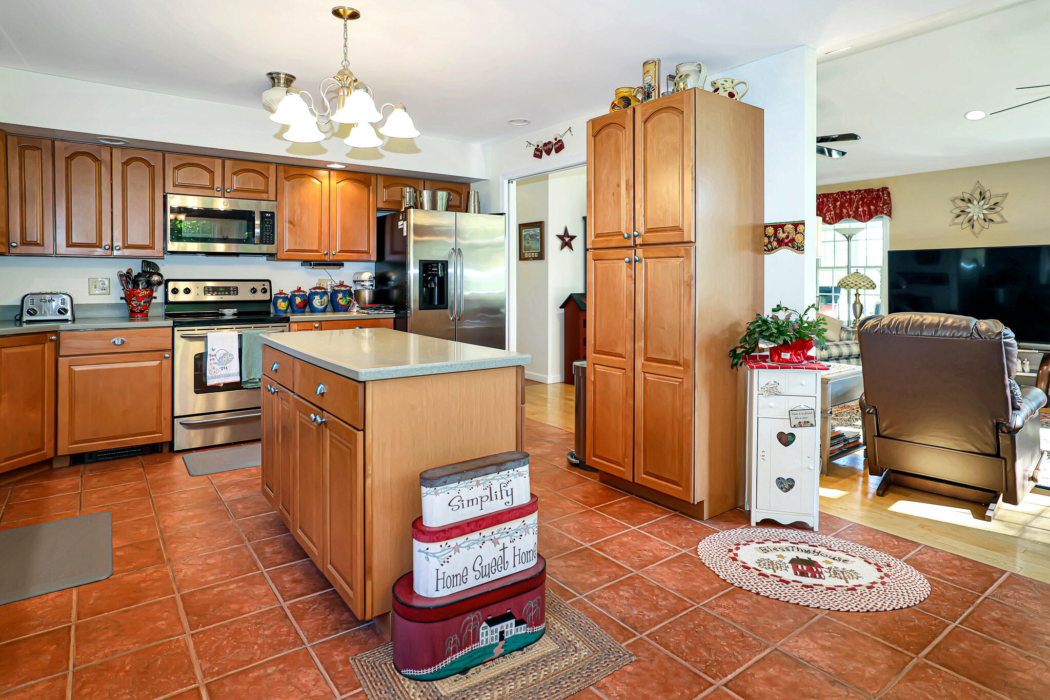 44 Mountain View Road Mexico, ME 04257 - Photo 7 of 88 11