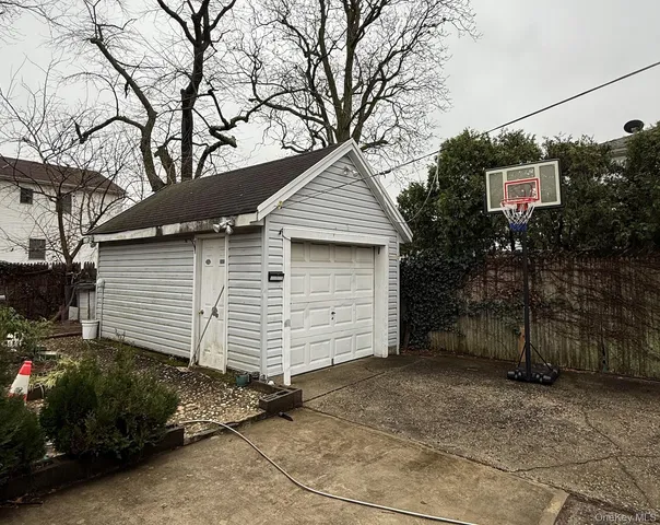 $663,000 | 17 Litchfield Avenue, Elmont, NY 11003