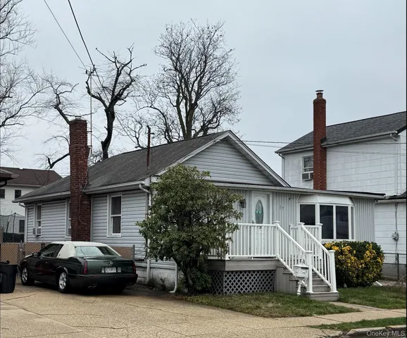 $663,000 | 17 Litchfield Avenue, Elmont, NY 11003