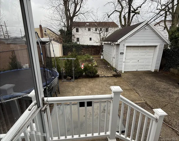$663,000 | 17 Litchfield Avenue, Elmont, NY 11003