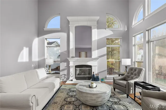 $749,900 | 1118 Kiefer Ridge Court, Ballwin, MO 63021