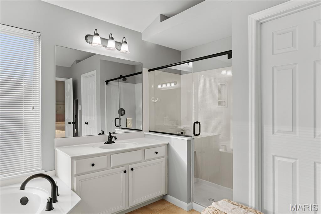 1118 Kiefer Ridge Court Ballwin, MO 63021 - Photo 30 of 52