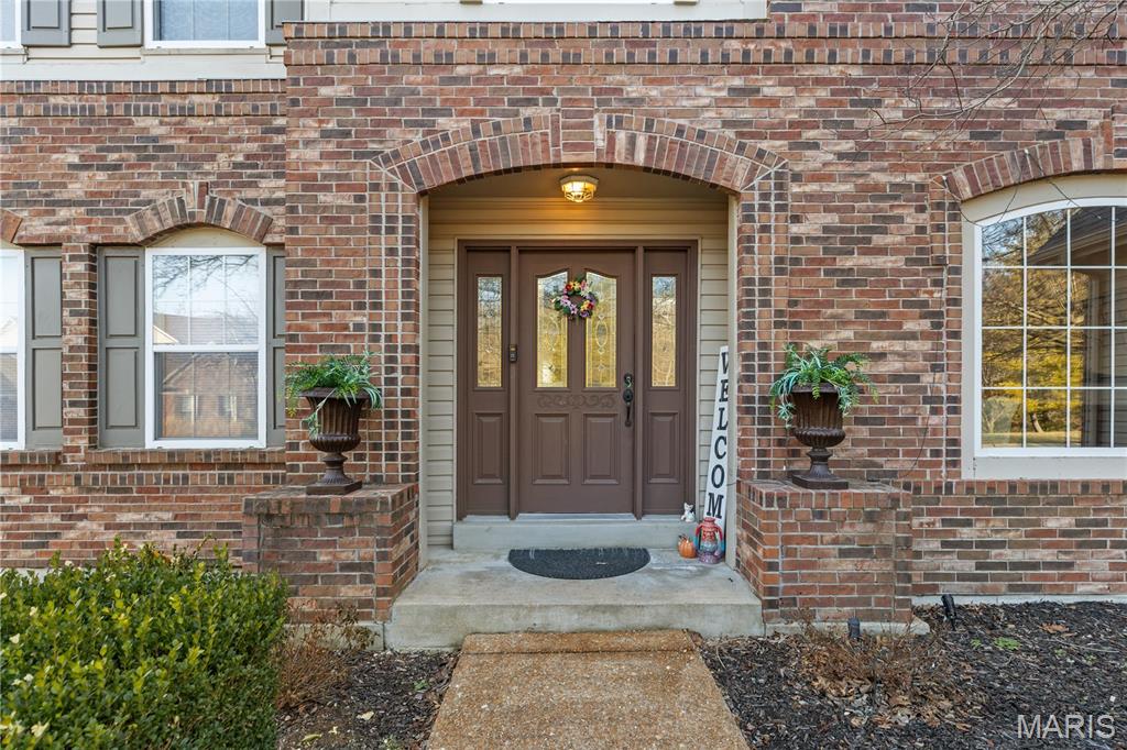 1118 Kiefer Ridge Court Ballwin, MO 63021 - Photo 3 of 52