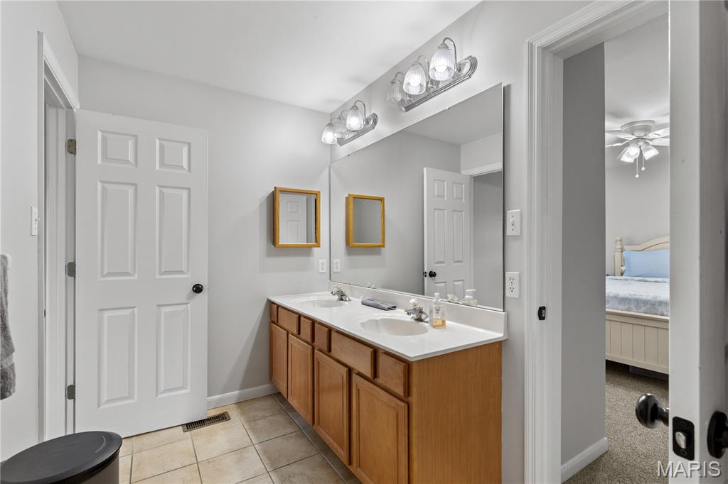 1118 Kiefer Ridge Court Ballwin, MO 63021 - Photo 33 of 52