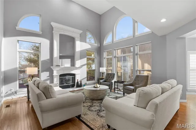 $749,900 | 1118 Kiefer Ridge Court, Ballwin, MO 63021