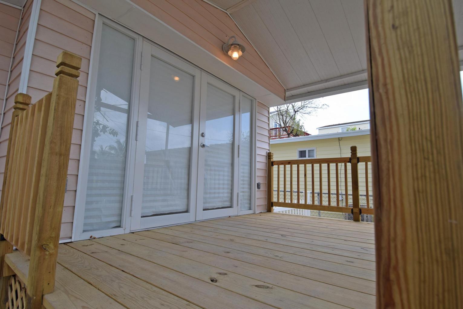 28 Swallow Road Key Largo, FL 33037 - Photo 5 of 5 6 Front