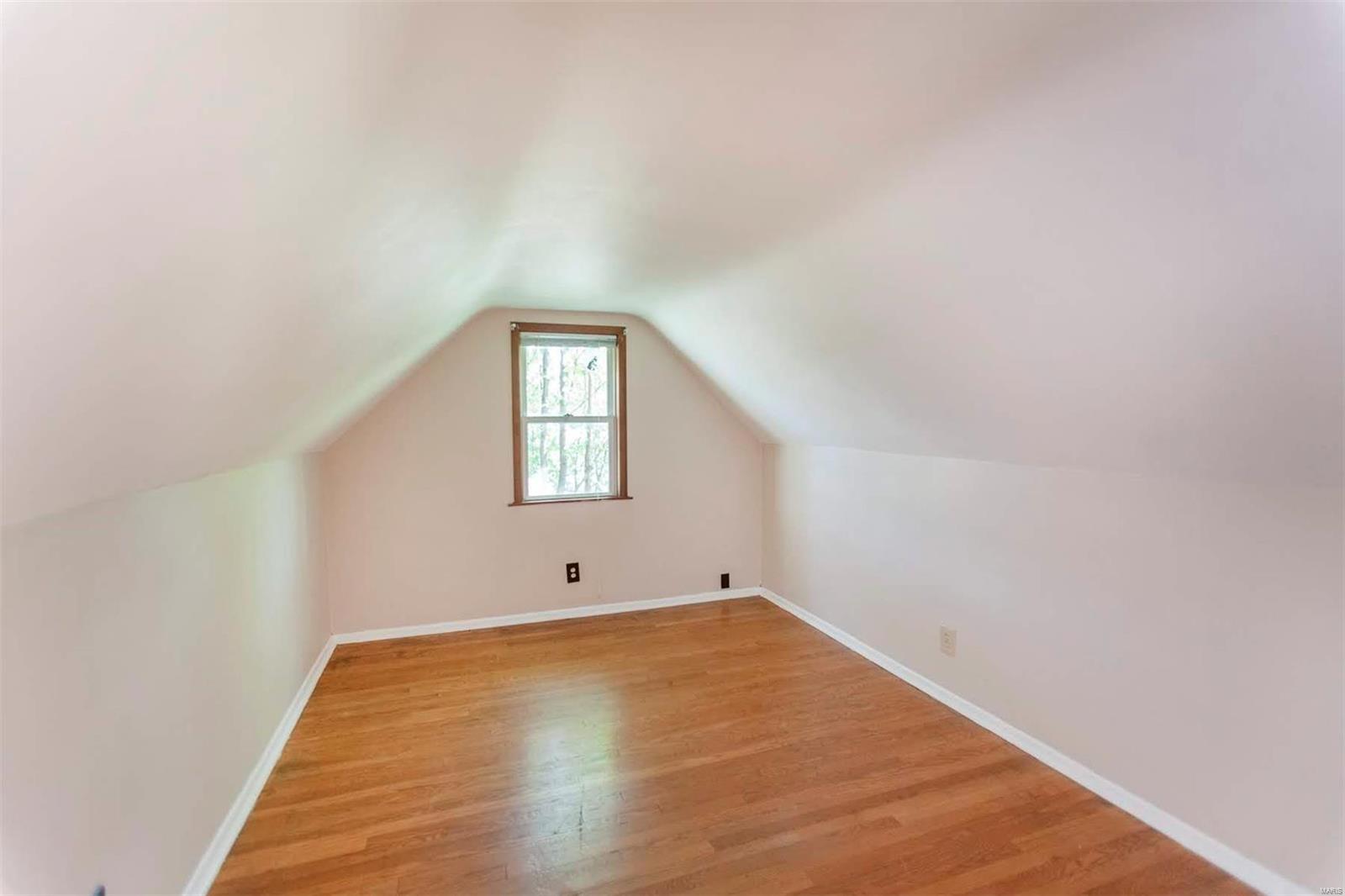 6110 Heege Road St. Louis, MO 63123 - Photo 22 of 29 Gallery Image 22