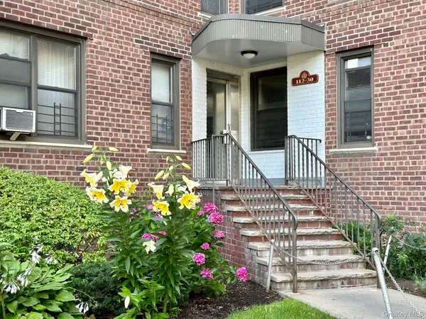 $179,000 | 113-15 34th Avenue, Unit 1E | North Corona