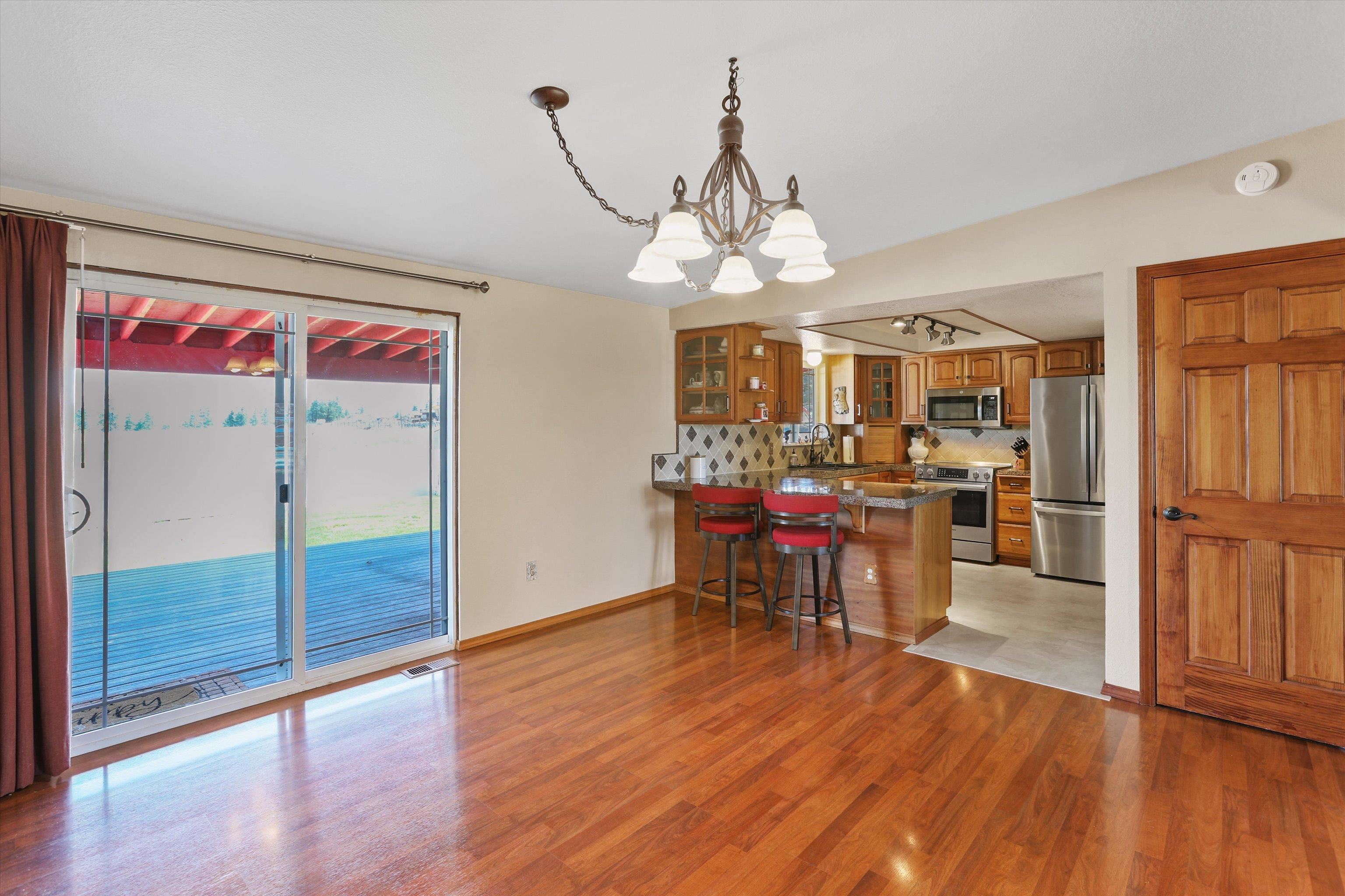 6412 North Jensen Road Spokane, WA 99217 - Photo 7 of 38