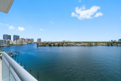 $615,000 | 511 Bayshore Drive, Unit 910, Fort Lauderdale, FL 33304