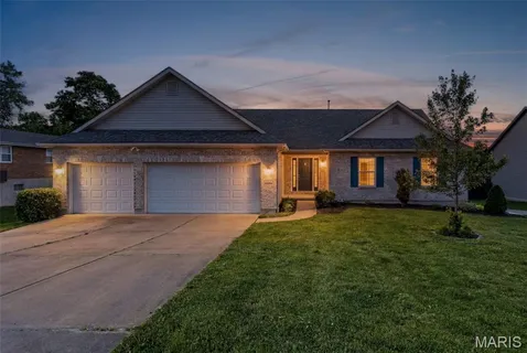$435,000 | 1676 West Highview, Arnold, MO 63010