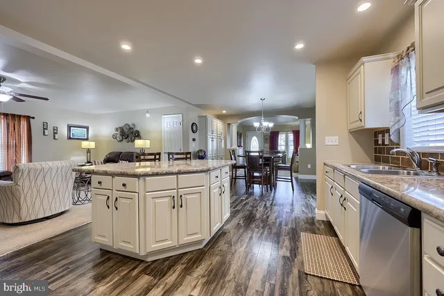 $274,900 | 39 Westin Road, Douglassville, PA 19518