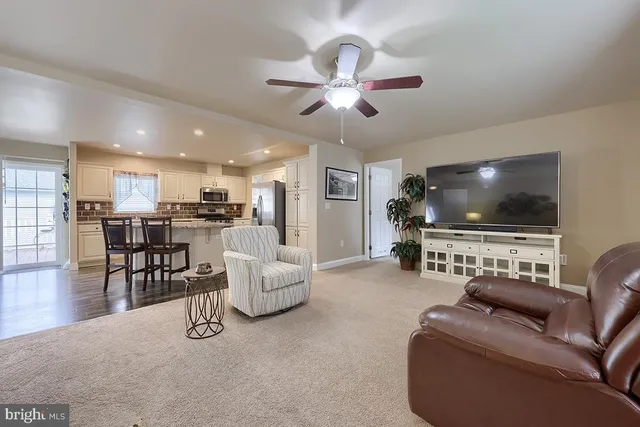 $274,900 | 39 Westin Road, Douglassville, PA 19518