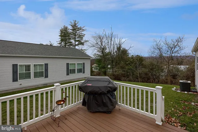 $274,900 | 39 Westin Road, Douglassville, PA 19518