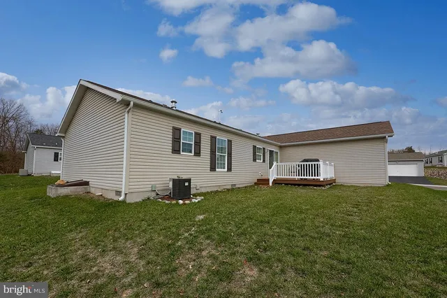 $274,900 | 39 Westin Road, Douglassville, PA 19518