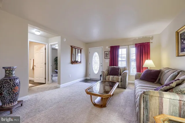 $274,900 | 39 Westin Road, Douglassville, PA 19518