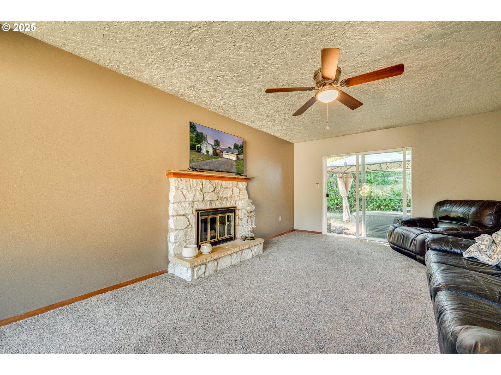 372 Insel Road Woodland, WA 98674 - Photo 3 of 30 Gallery Image 3