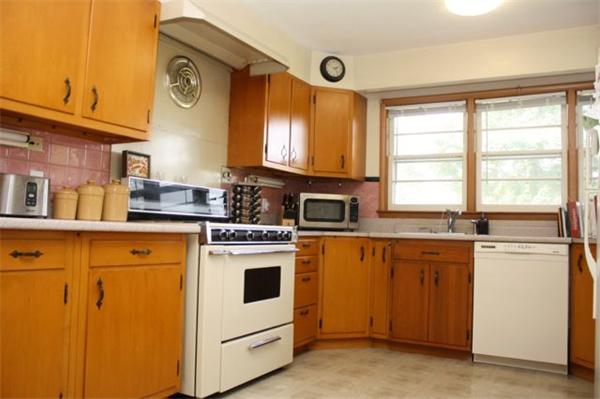 15 Gates Road Sterling, MA 01564 - Photo 6 of 27 Gallery Image 6