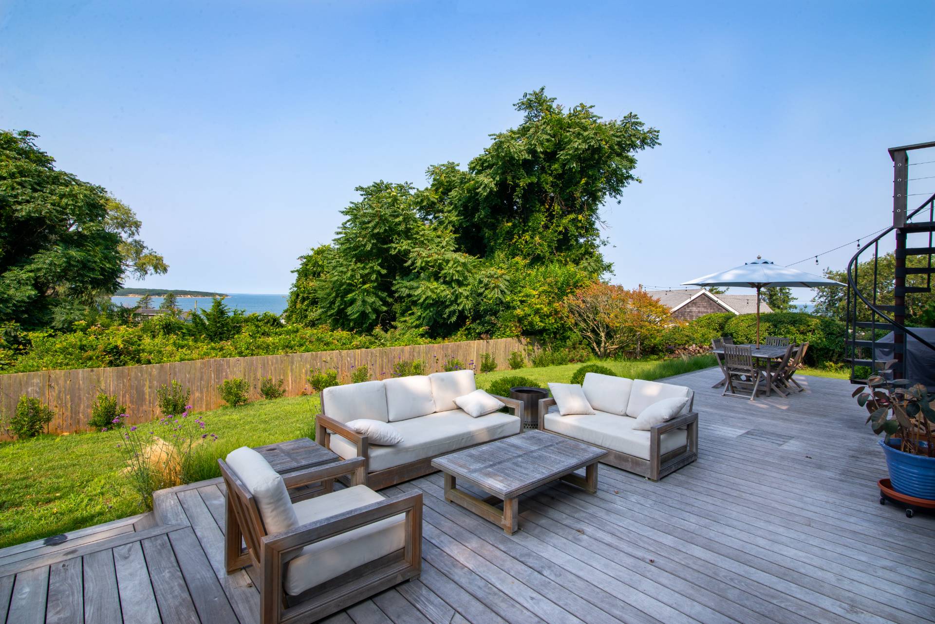 58 Fleming Road Montauk, NY 11954 - Photo 24 of 35 a patio with patio and garden