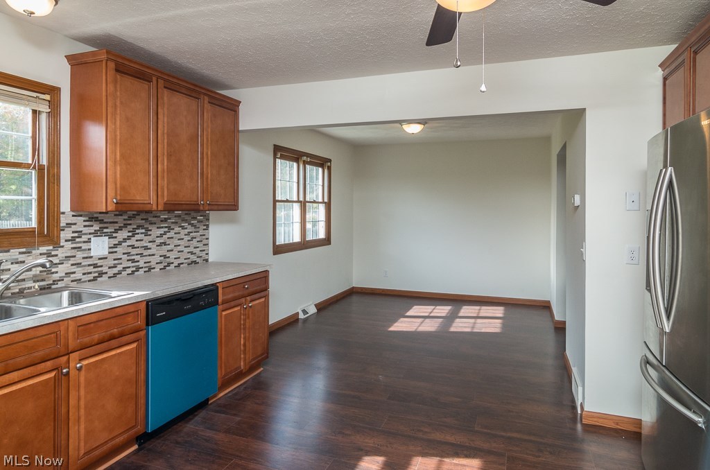 9456 Root Road North Ridgeville, OH 44039 - Photo 12 of 30 Gallery Image 12