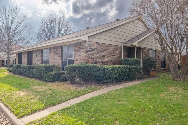 $219,900 | 1805 West Spring Creek Parkway, Unit BB1, Plano, TX 75023