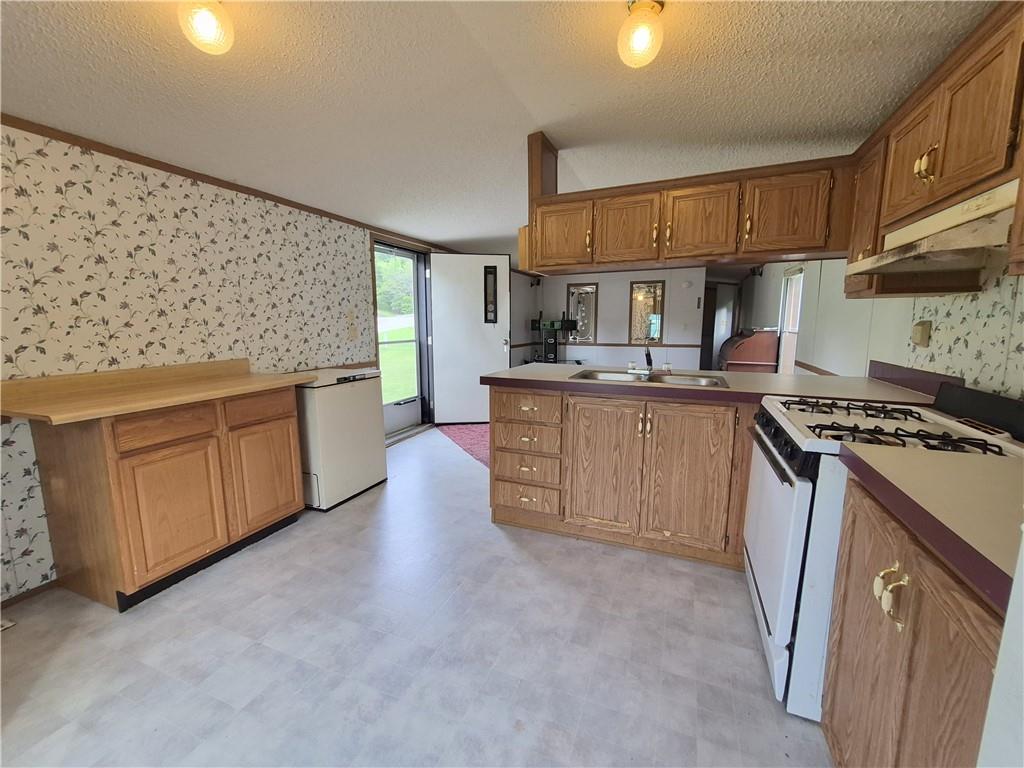 3120 Bratkovich Road Claridge, PA 15623 - Photo 6 of 23