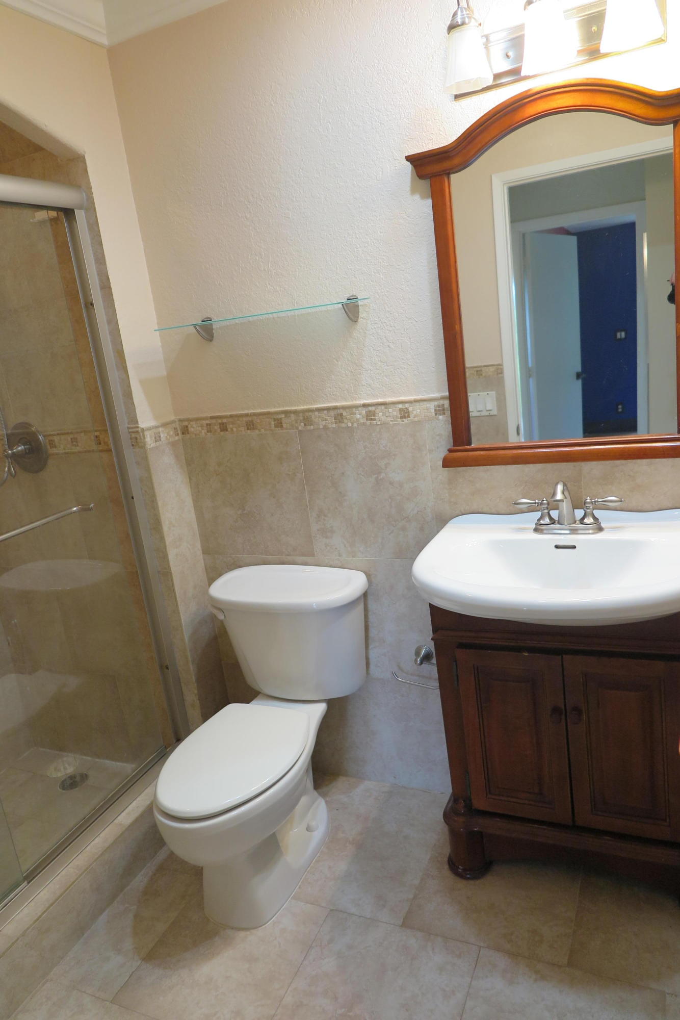 7708 La Mirada Drive Boca Raton, FL 33433 - Photo 25 of 27 2nd bathroom