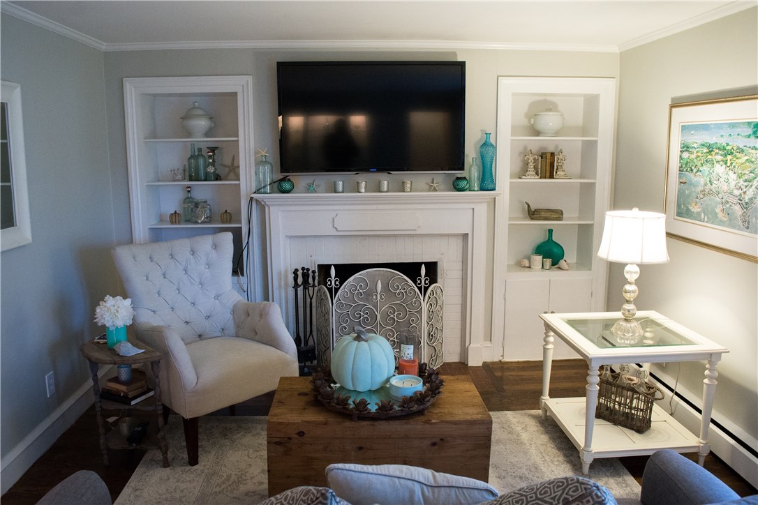 49 Silver Birch Road Warwick, RI 02888 - Photo 8 of 18 Gallery Image 8