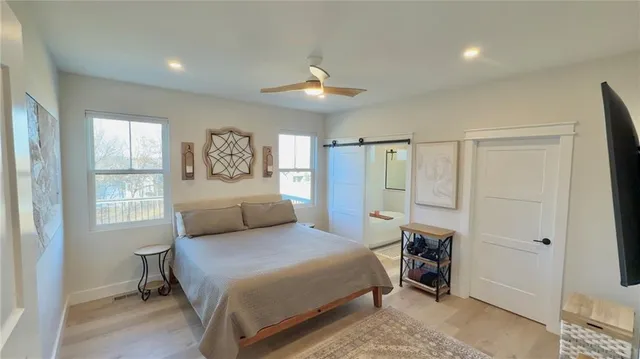 $589,000 | 1048 Lake Viking Terrace, Altamont, MO 64620