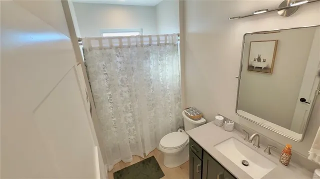 $589,000 | 1048 Lake Viking Terrace, Altamont, MO 64620