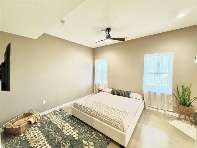 $589,000 | 1048 Lake Viking Terrace, Altamont, MO 64620