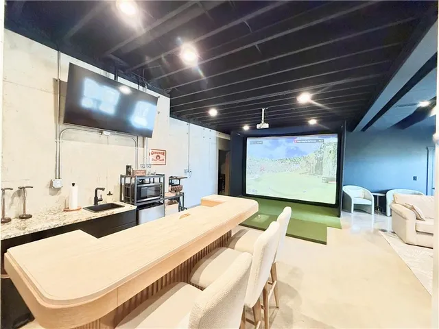 $589,000 | 1048 Lake Viking Terrace, Altamont, MO 64620