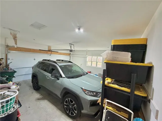 $589,000 | 1048 Lake Viking Terrace, Altamont, MO 64620