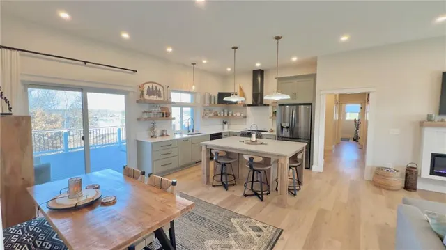 $589,000 | 1048 Lake Viking Terrace, Altamont, MO 64620