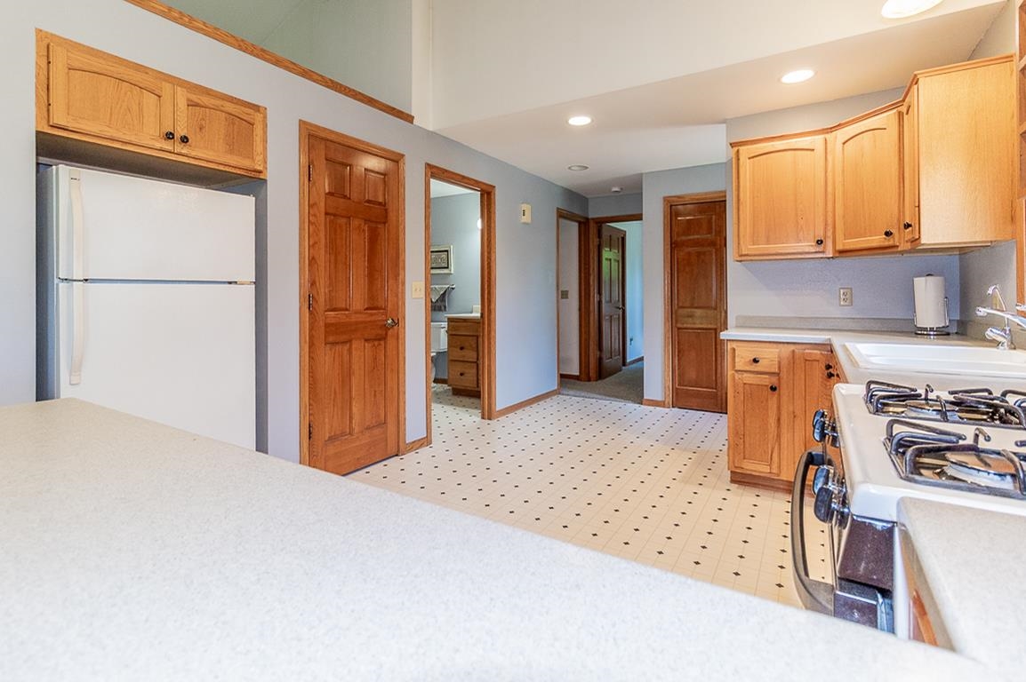 N5277 Everts Road New London, WI 54961 - Photo 7 of 50