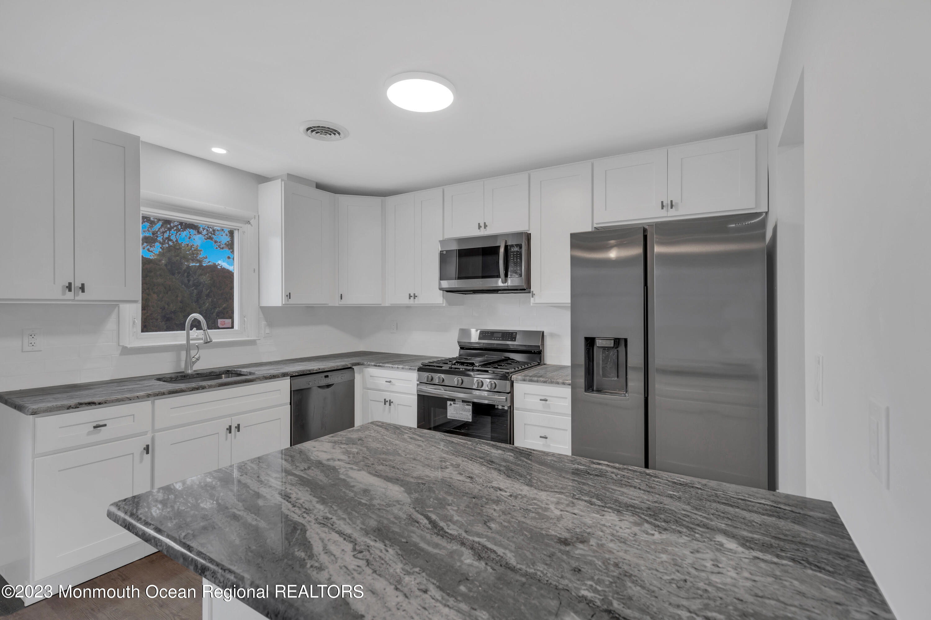5 Piermont Road Toms River, NJ 08757 - Photo 15 of 36 dsc09828