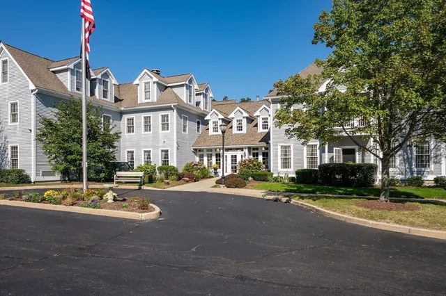 $389,900 | 7 Assinippi Avenue, Unit 306, Norwell, MA 02061