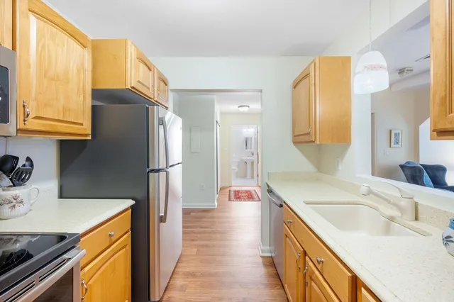 $400,000 | 7 Assinippi Avenue, Unit 306, Norwell, MA 02061