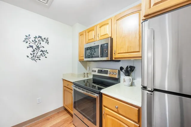 $400,000 | 7 Assinippi Avenue, Unit 306, Norwell, MA 02061