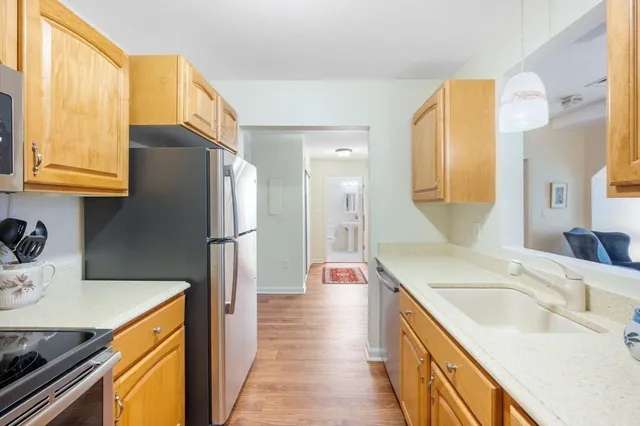 $389,900 | 7 Assinippi Avenue, Unit 306, Norwell, MA 02061