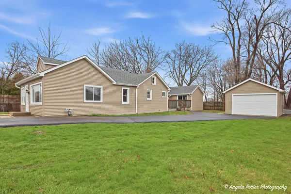 $340,000 | 320 East Washington Street, Round Lake Park, IL 60073
